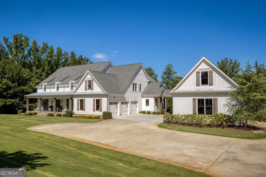 13235 SE Arnold Mill Rd, Roswell