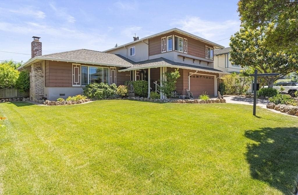 10730 LA Roda Dr, Cupertino
