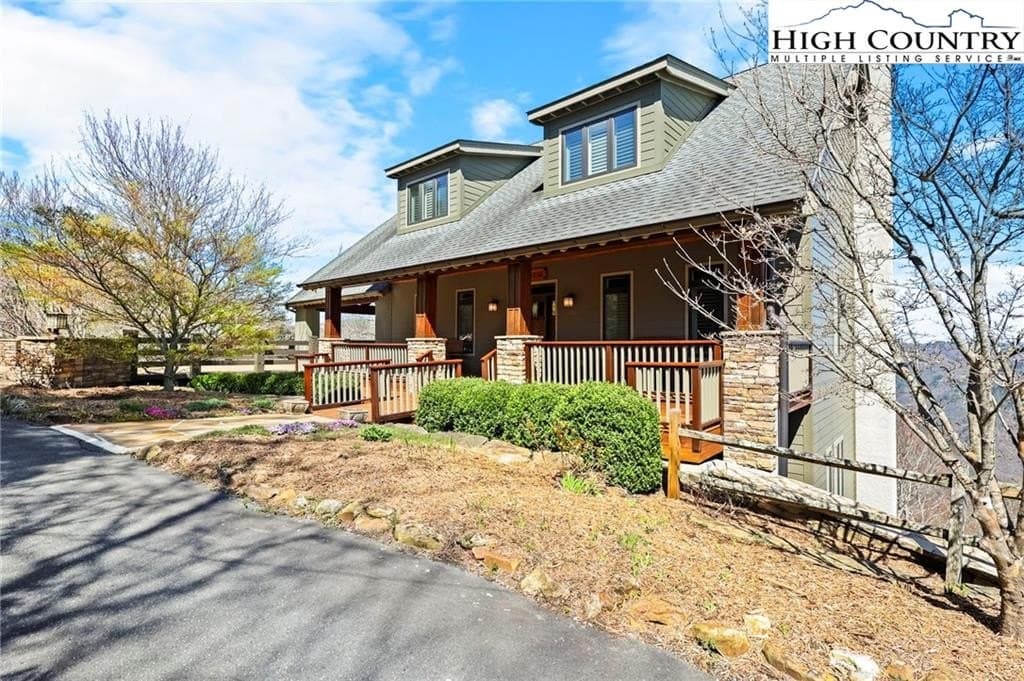 543 Gorge View Dr, Blowing Rock