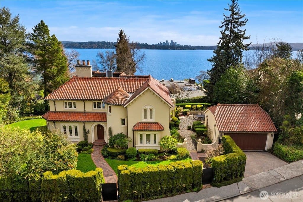 180 Lake Washington Blvd E