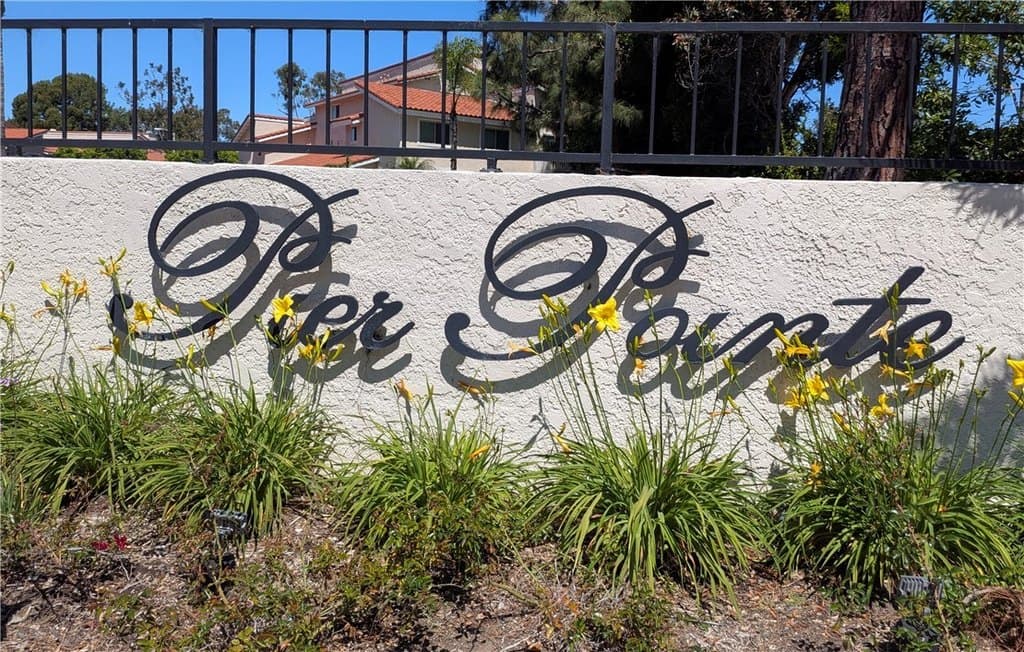19152 Shoreline Ln Unit 7, Huntington Beach