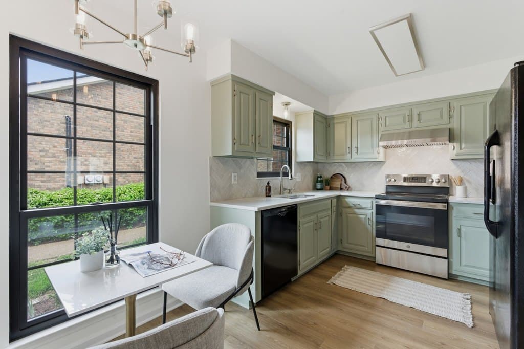 1138 Brentwood Pt, Brentwood