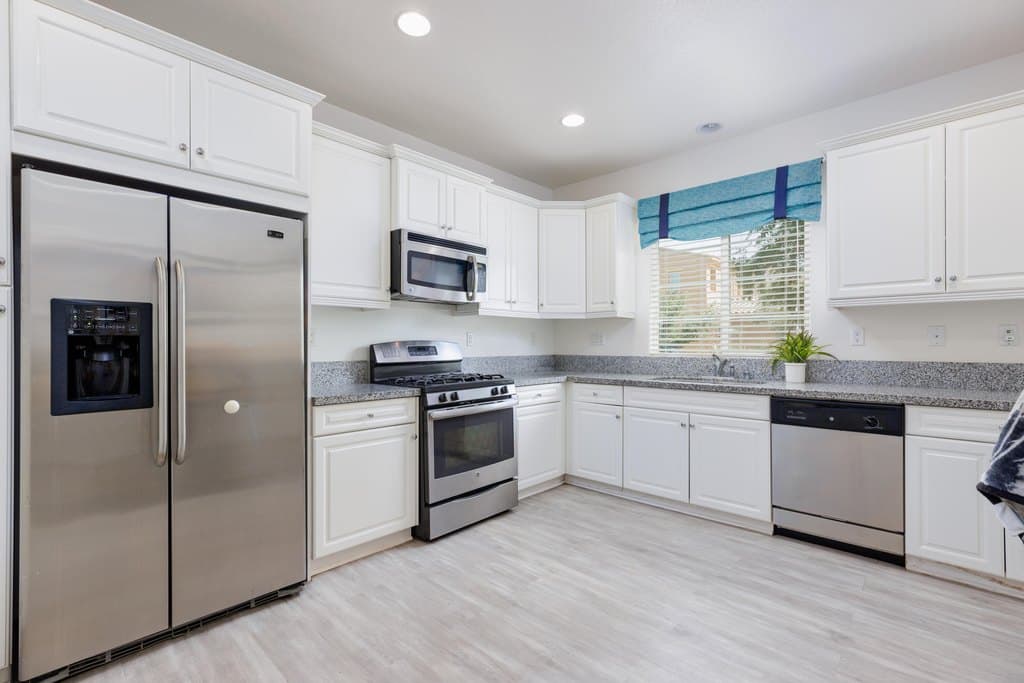 444 Via De La Paz, Palm Desert