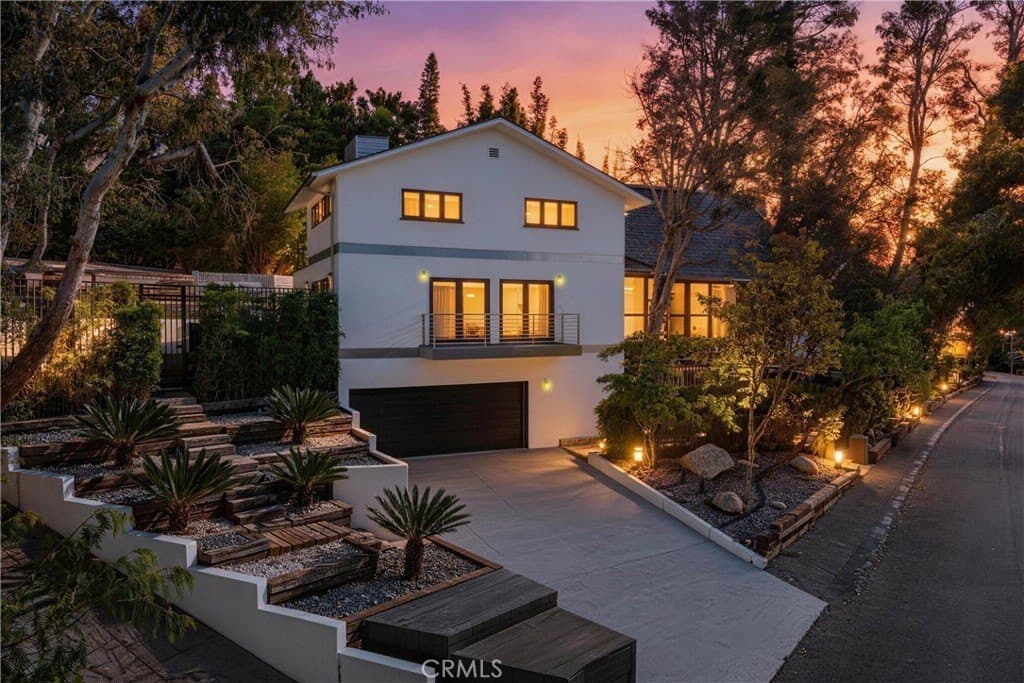 9653 Oak Pass Rd, Beverly Hills