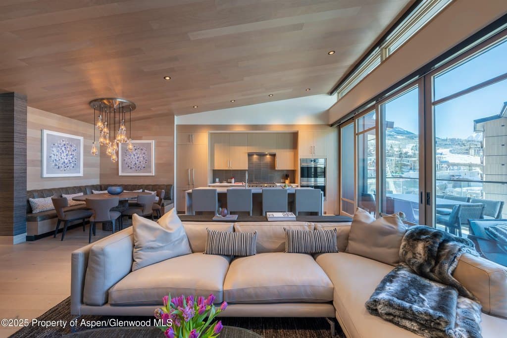 130 Wood Rd Unit 664, Snowmass Village