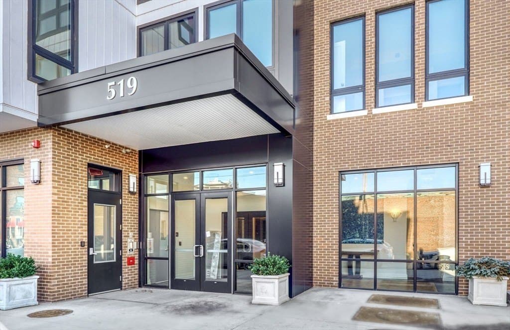 519 E 2nd St Apt 408