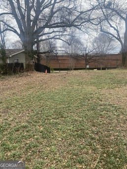 82 Moreland Ave N Unit Front and Back