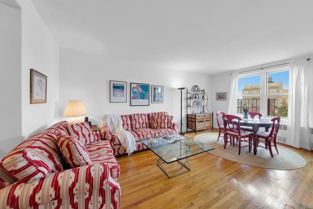 220 Berkeley Pl Apt 6D, Brooklyn