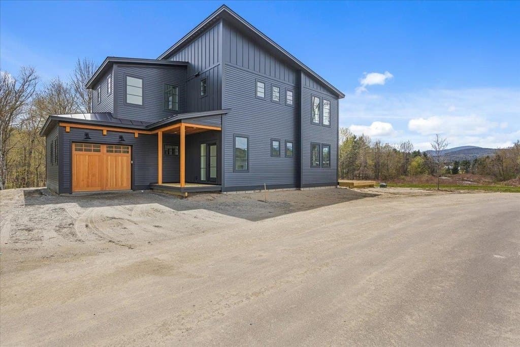24 Rivers Edge Ln Unit 2, Stowe