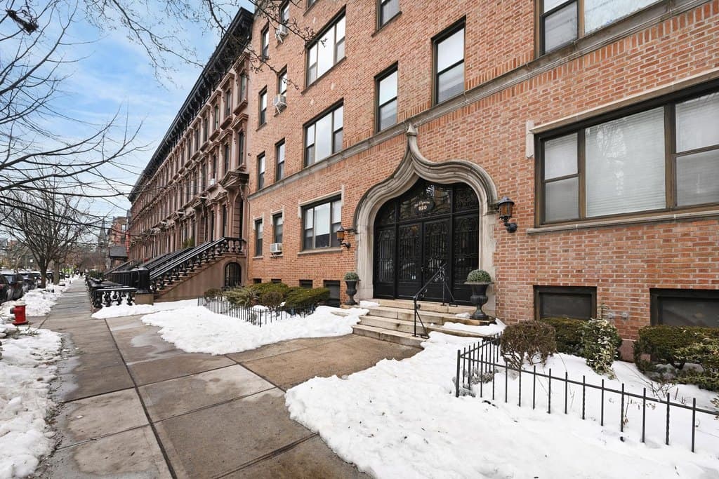 920 Hudson St Apt 1C, Hoboken