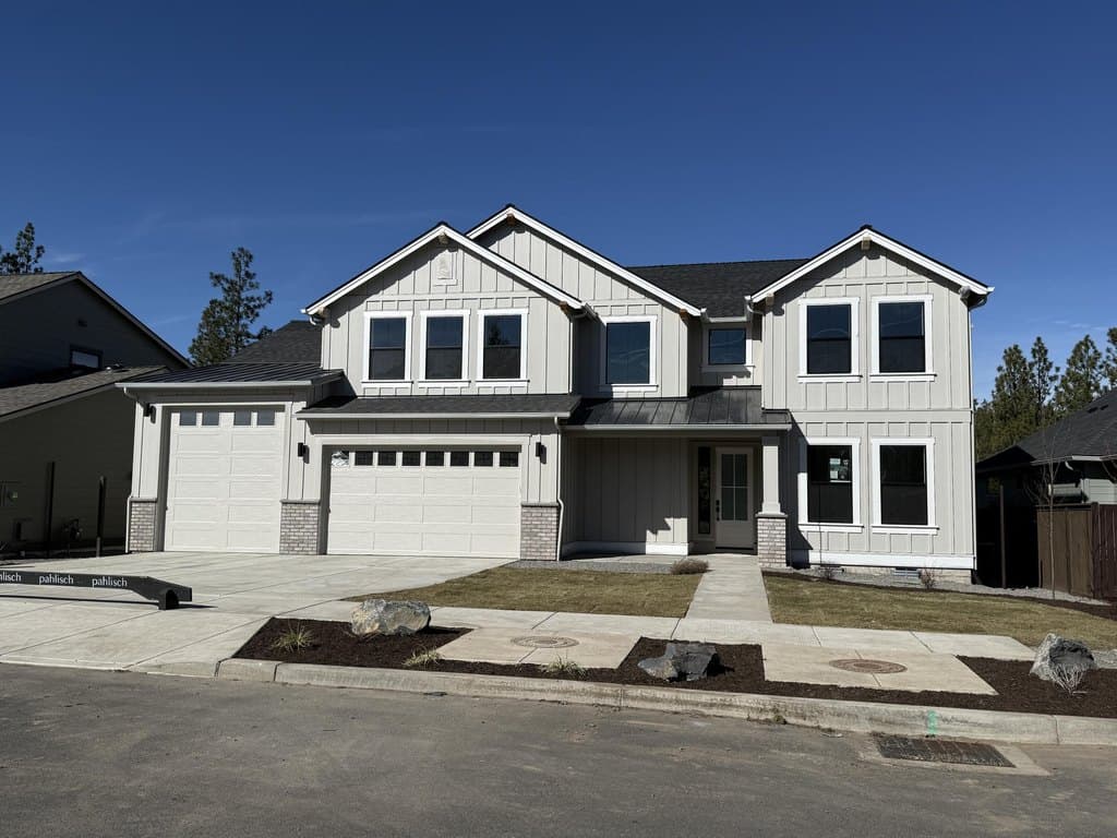 3131 NW Celilo Ln, Bend