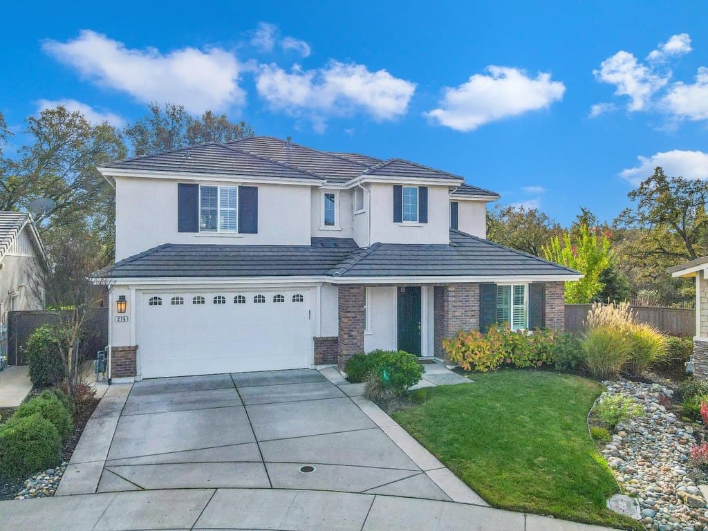 216 Crystal Pond Ct, Roseville