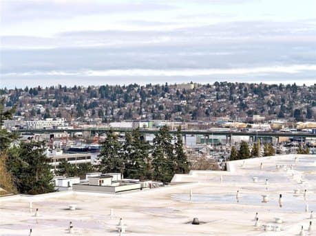 3700 25th Pl W Apt 202