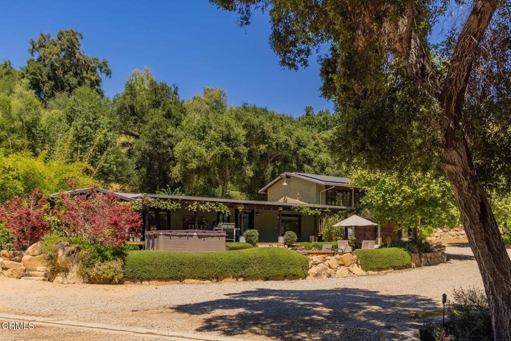 1205 Country Club Dr, Ojai