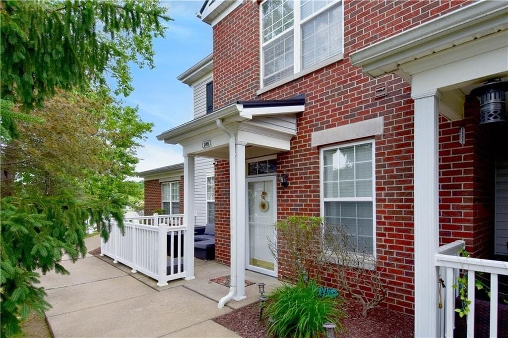 108 Sonie Dr, Sewickley