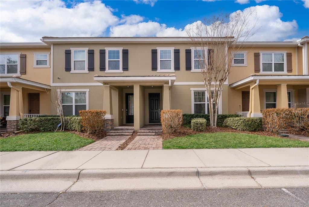 7432 Leighside Dr, Windermere