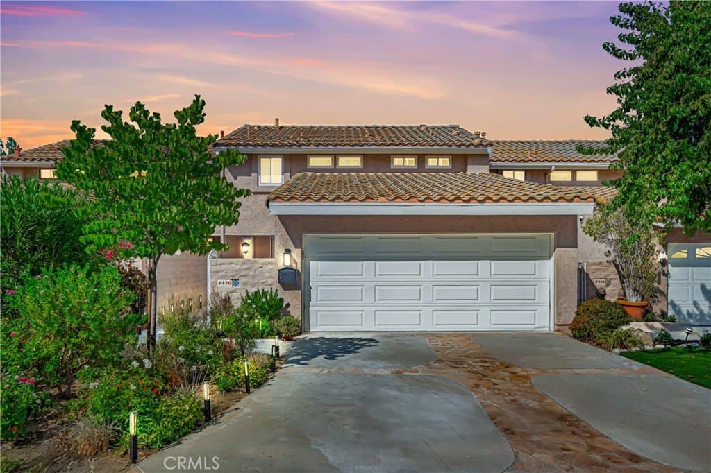 4420 Park Jazmin, Calabasas