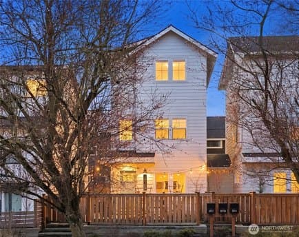 2815 E Denny Way Unit B