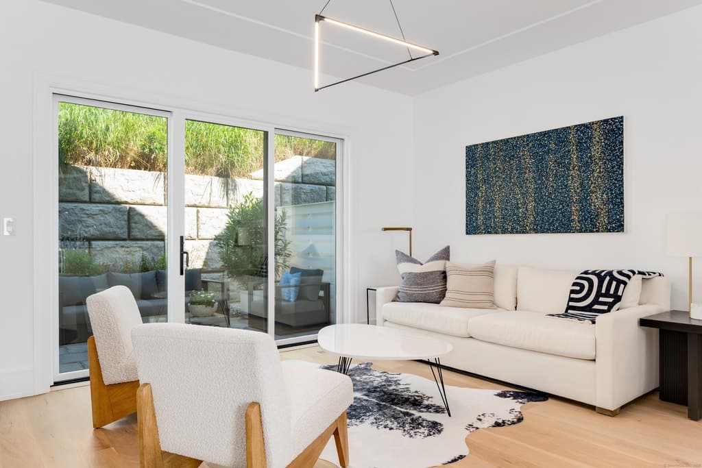 783 Post Rd E Unit 201, Westport