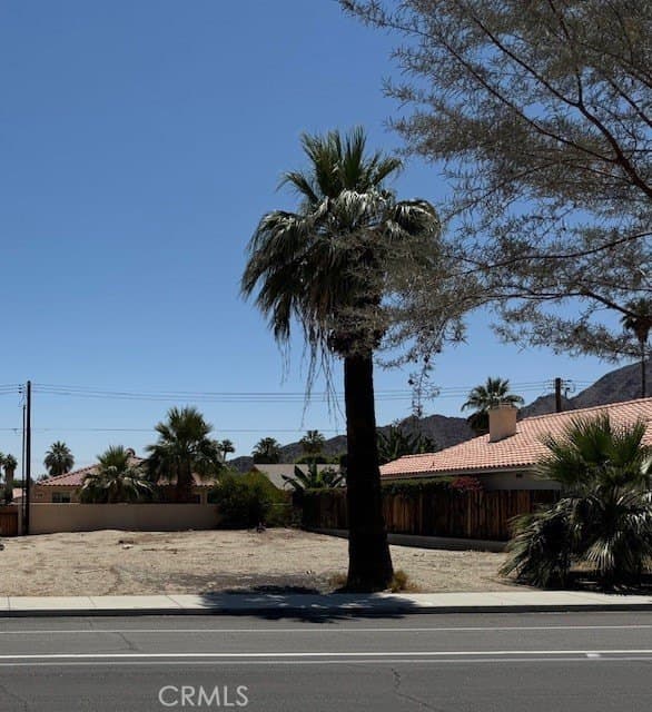 NE Eisenhower Dr, La Quinta