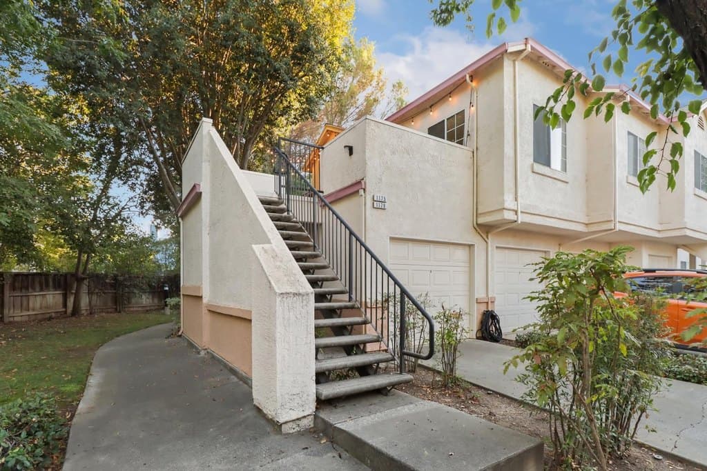 1175 E Greene Ter, Davis