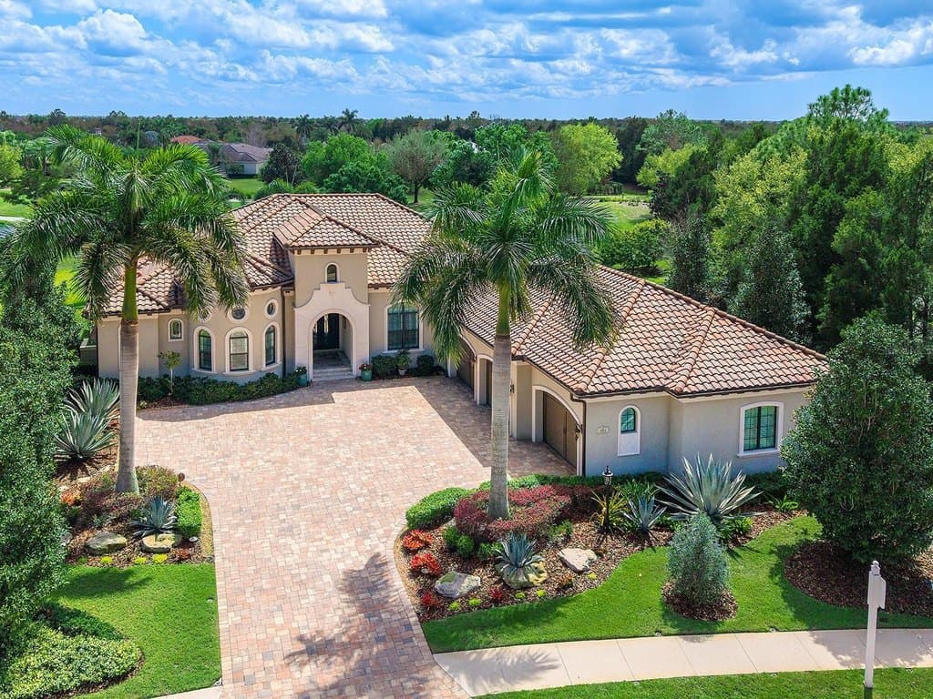 7515 Ladybank Xing, Lakewood Ranch
