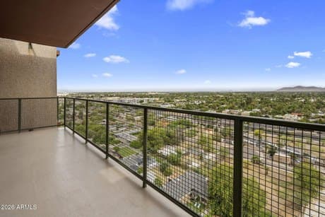 4750 N Central Ave Unit L17