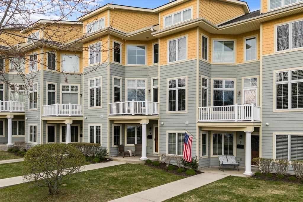 200 W Lake St Ste 4, Petoskey