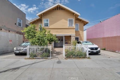 2113 Venice Blvd