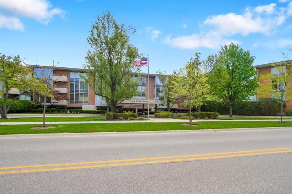 1301 N Western Ave Unit 134, Lake Forest