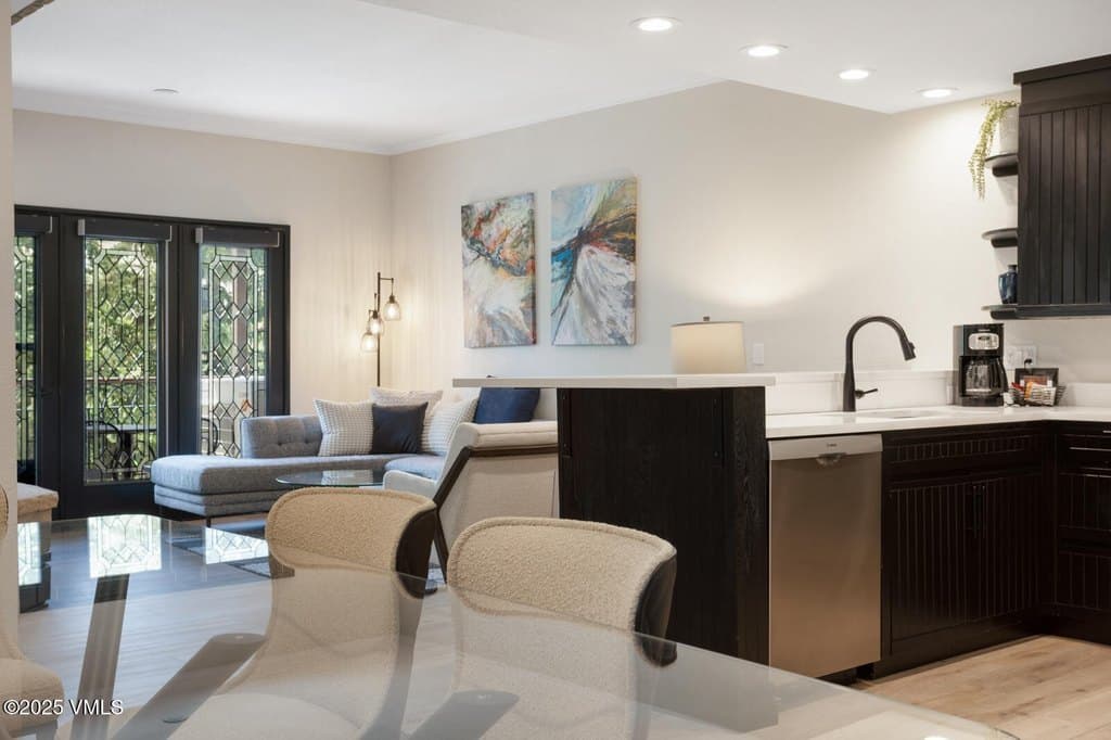 120 Offerson Rd Unit 7320, Beaver Creek