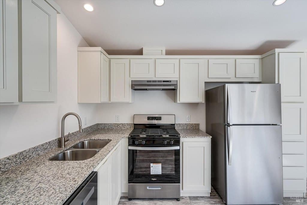 101 Colgan Ave Spc 25, Santa Rosa