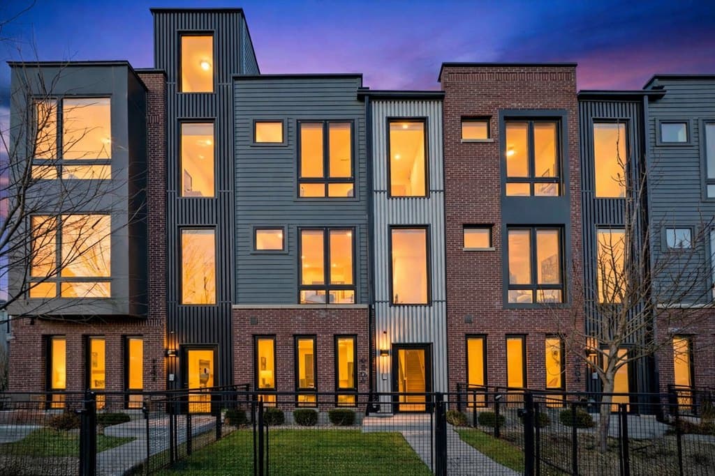 4232 W Belmont Ave Unit 4, Chicago