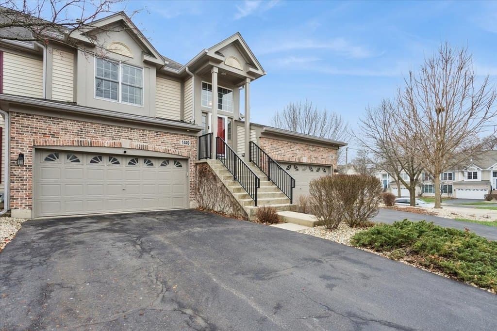 1449 Whitespire Ct, Naperville