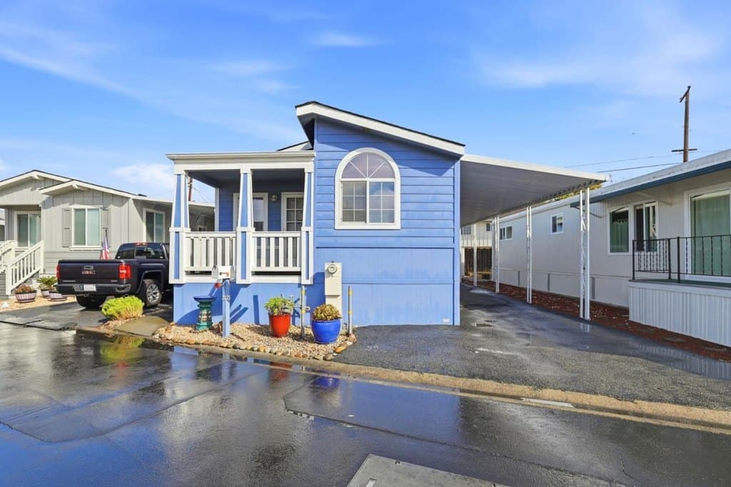 325 Sylvan Ave Spc 23, Mountain View