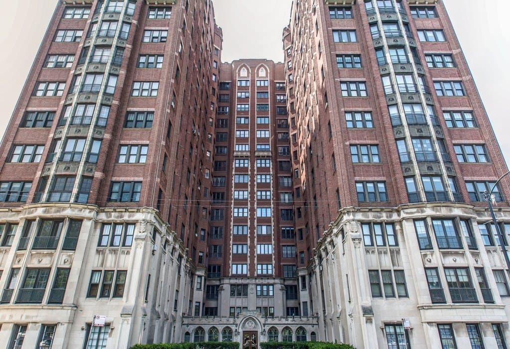 5838 S Stony Island Ave Apt 5E