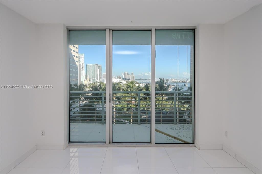 325 S Biscayne Blvd Apt 1722