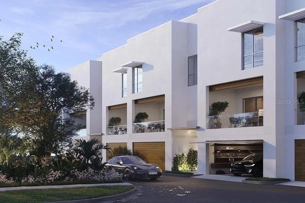 1028 Sunset Point Rd Unit R9, Clearwater