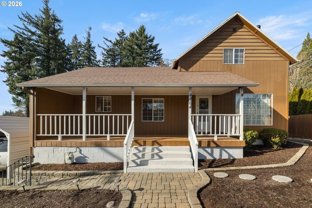 4264 Sussex St, West Linn