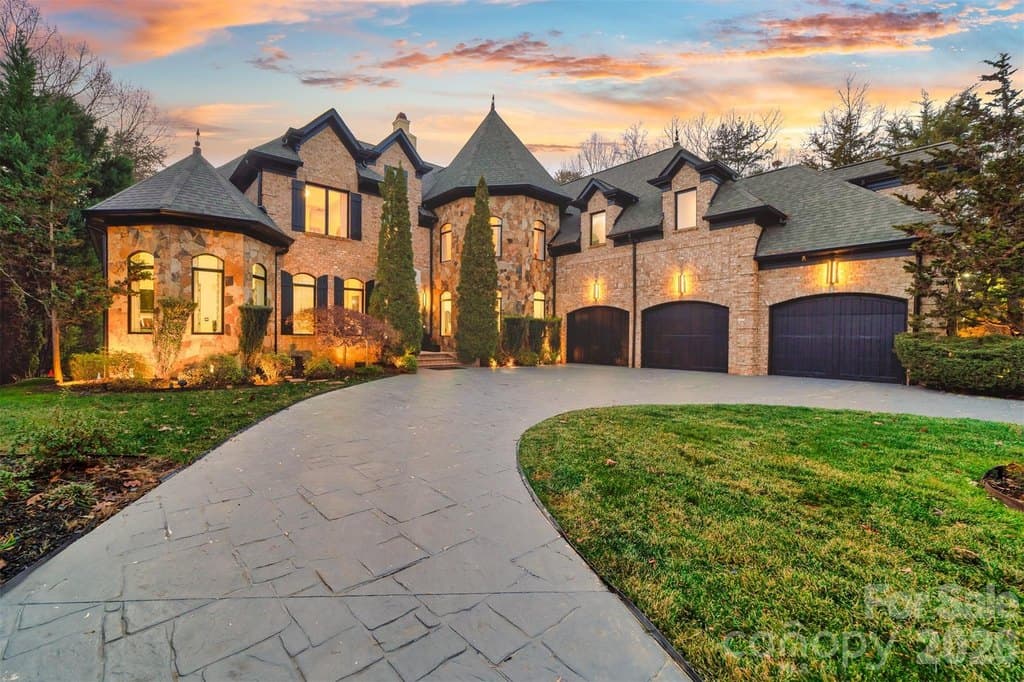 18805 Windy Point Dr, Cornelius