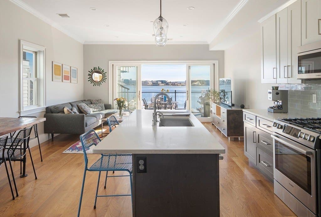 263 Webster St Apt 3, Boston