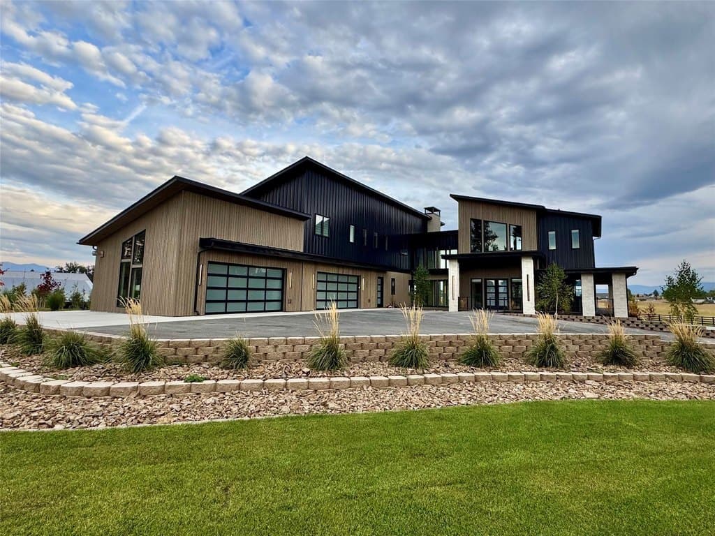 235 Placid Dr, Kalispell