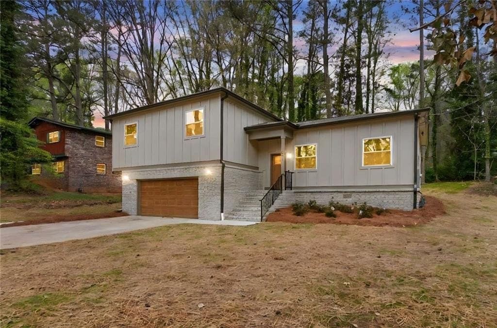 2911 Pine Valley Cir, Atlanta
