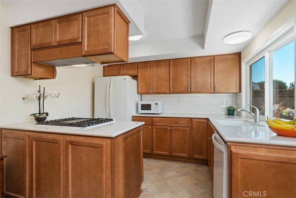 20253 Lantana Dr, Huntington Beach