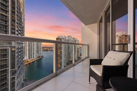 495 Brickell Ave Apt 2206