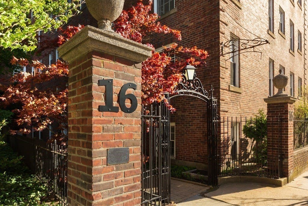 16 Chauncy St Apt 53, Cambridge