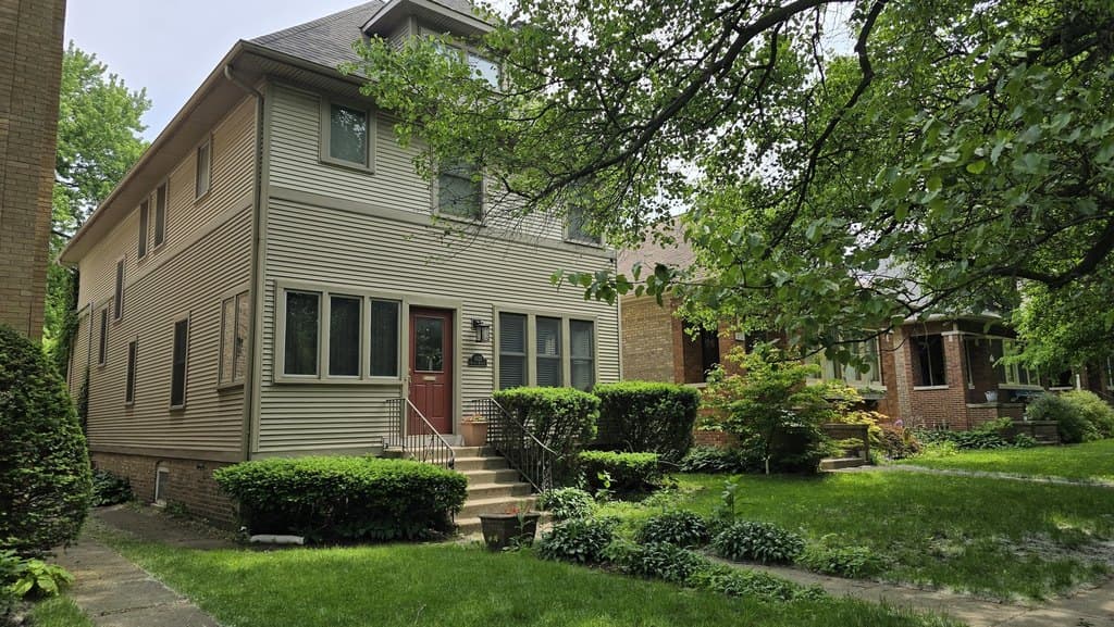 1025 Wesley Ave, Evanston