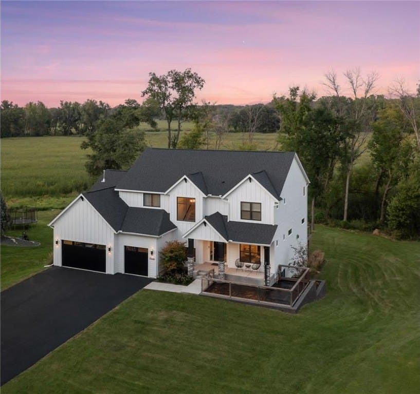 15484 Minnetonka Blvd, Minnetonka