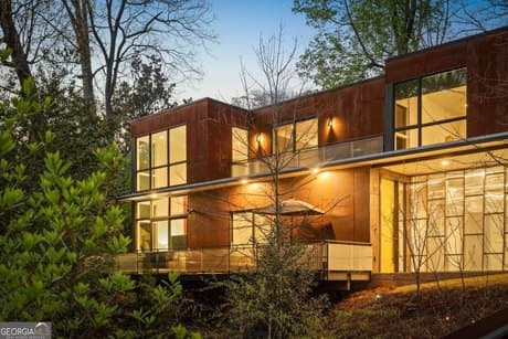 1944 McLendon Ave NE