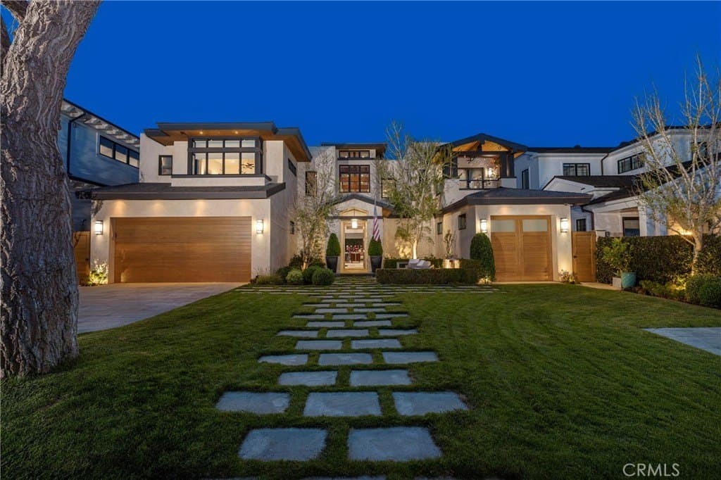 401 Snug Harbor Rd, Newport Beach